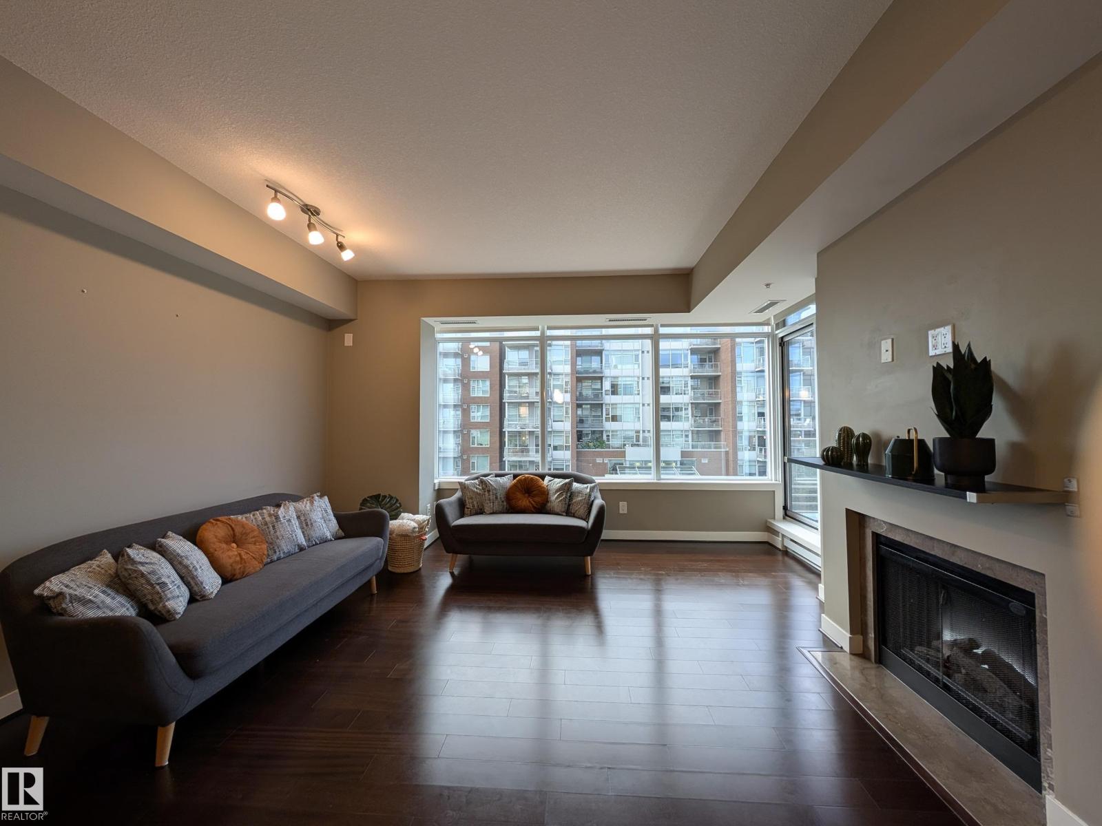 Photo 9 of 416 2510 109 St Nw, Edmonton AB