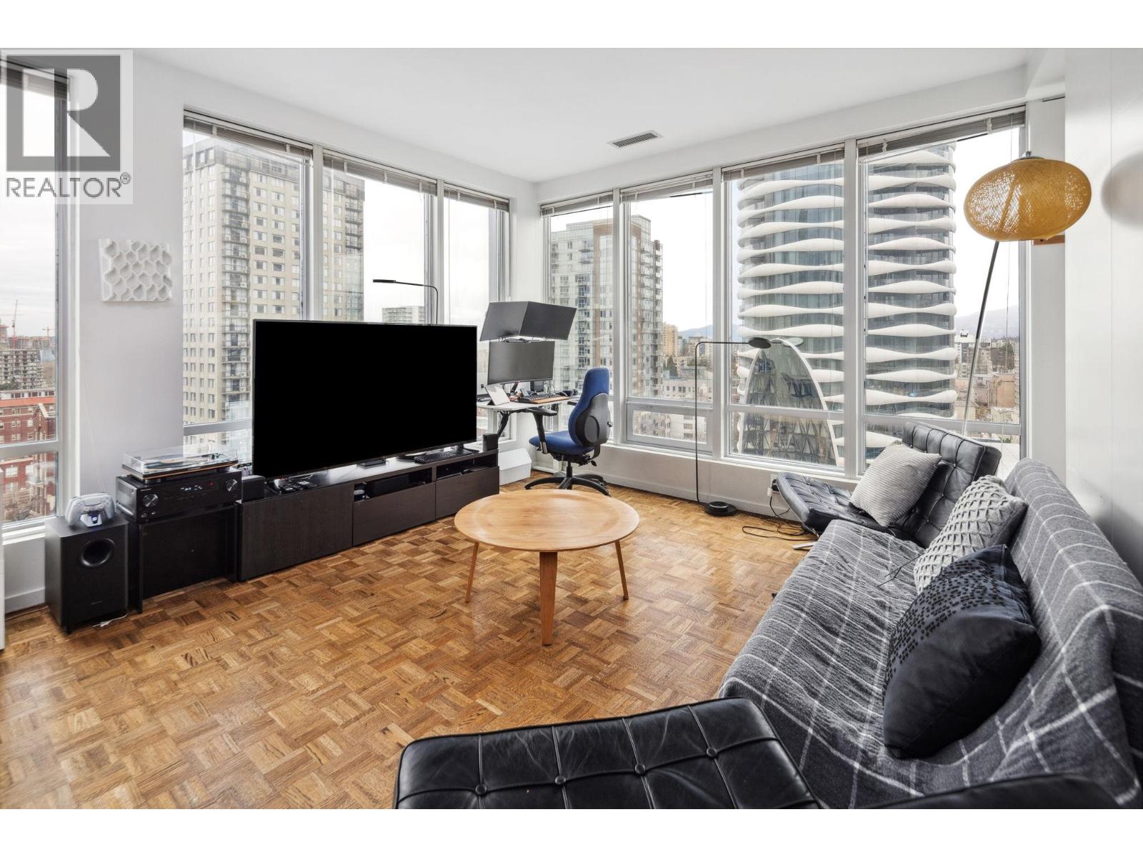 Photo 9 of 1207 989 Nelson Street, Vancouver BC