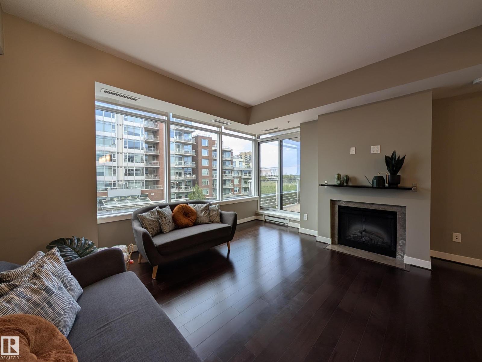 Photo 12 of 416 2510 109 St Nw, Edmonton AB