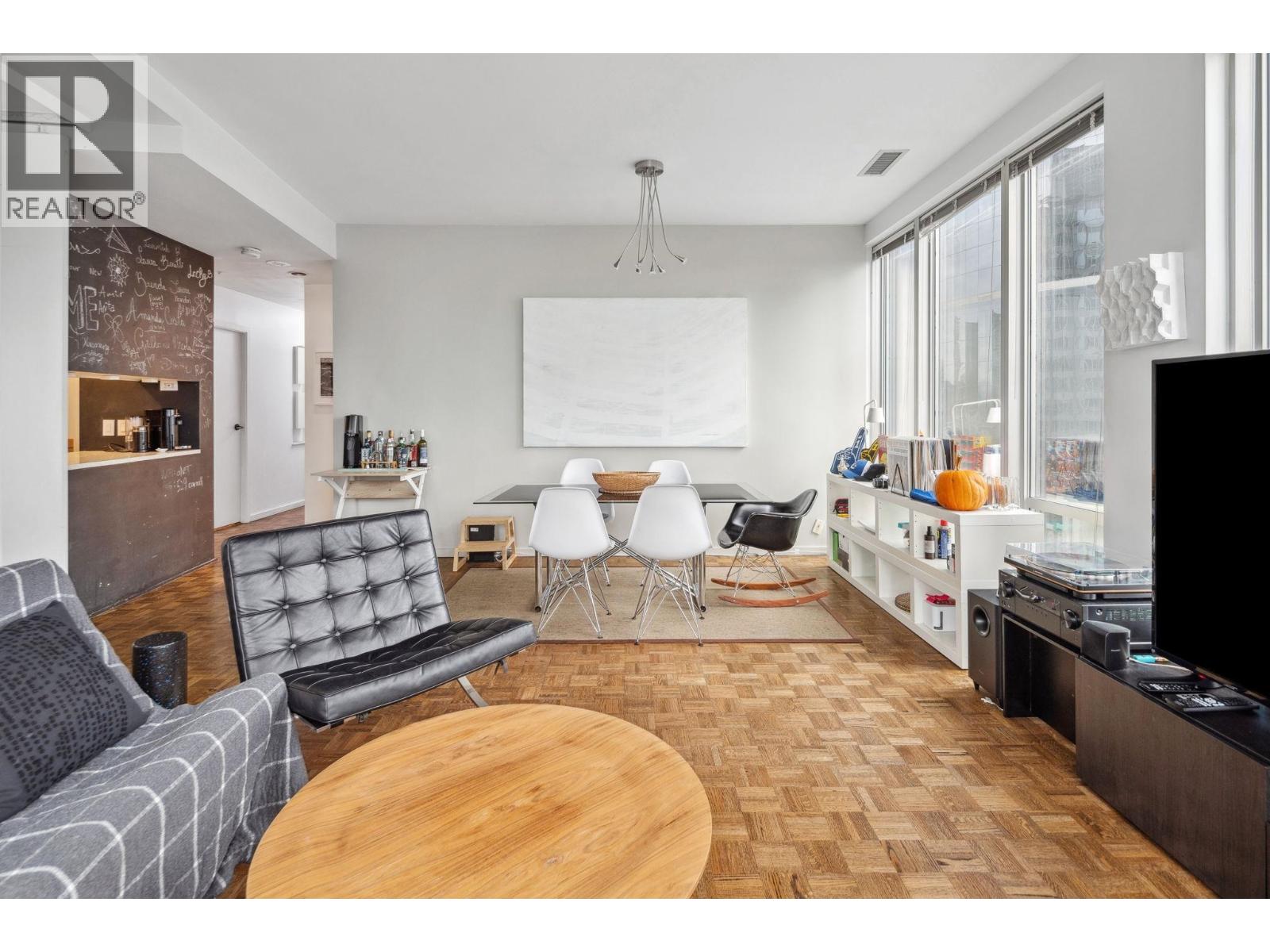 Photo 11 of 1207 989 Nelson Street, Vancouver BC