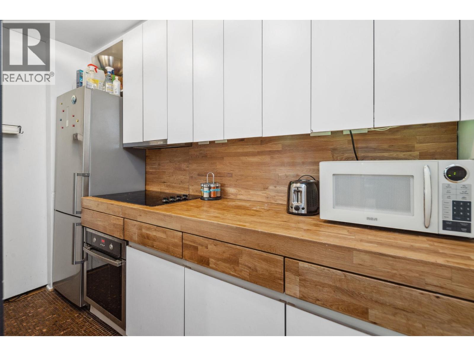 Photo 15 of 1207 989 Nelson Street, Vancouver BC