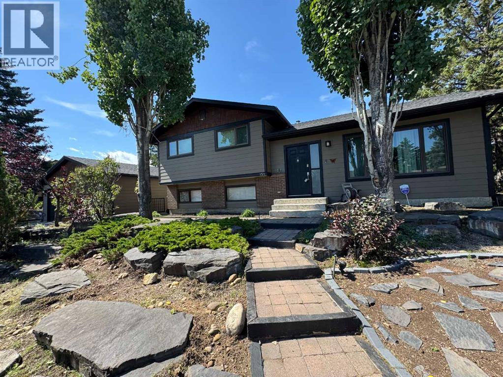 Photo 39 of 151 Brookgreen Drive Sw, Calgary AB