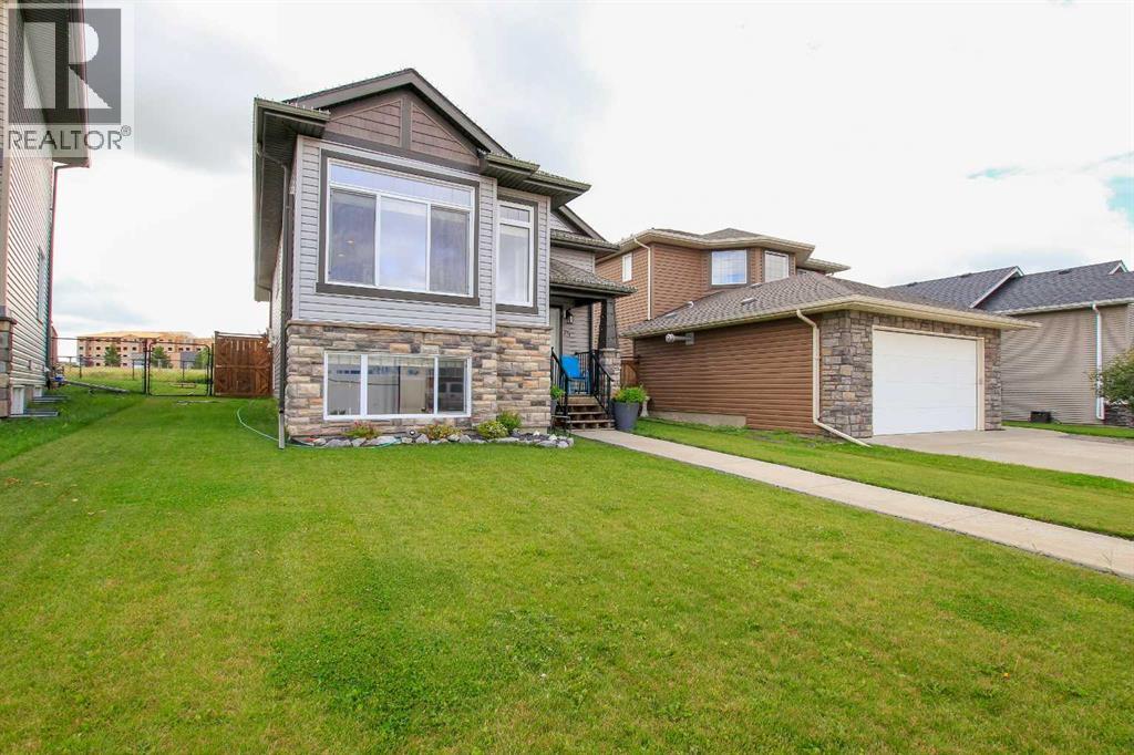 Photo 2 of 73 Bowman Circle, Sylvan Lake AB