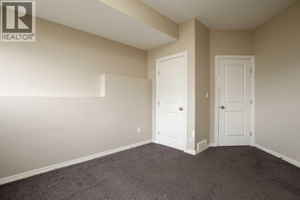 Photo 28 of 73 Bowman Circle, Sylvan Lake AB