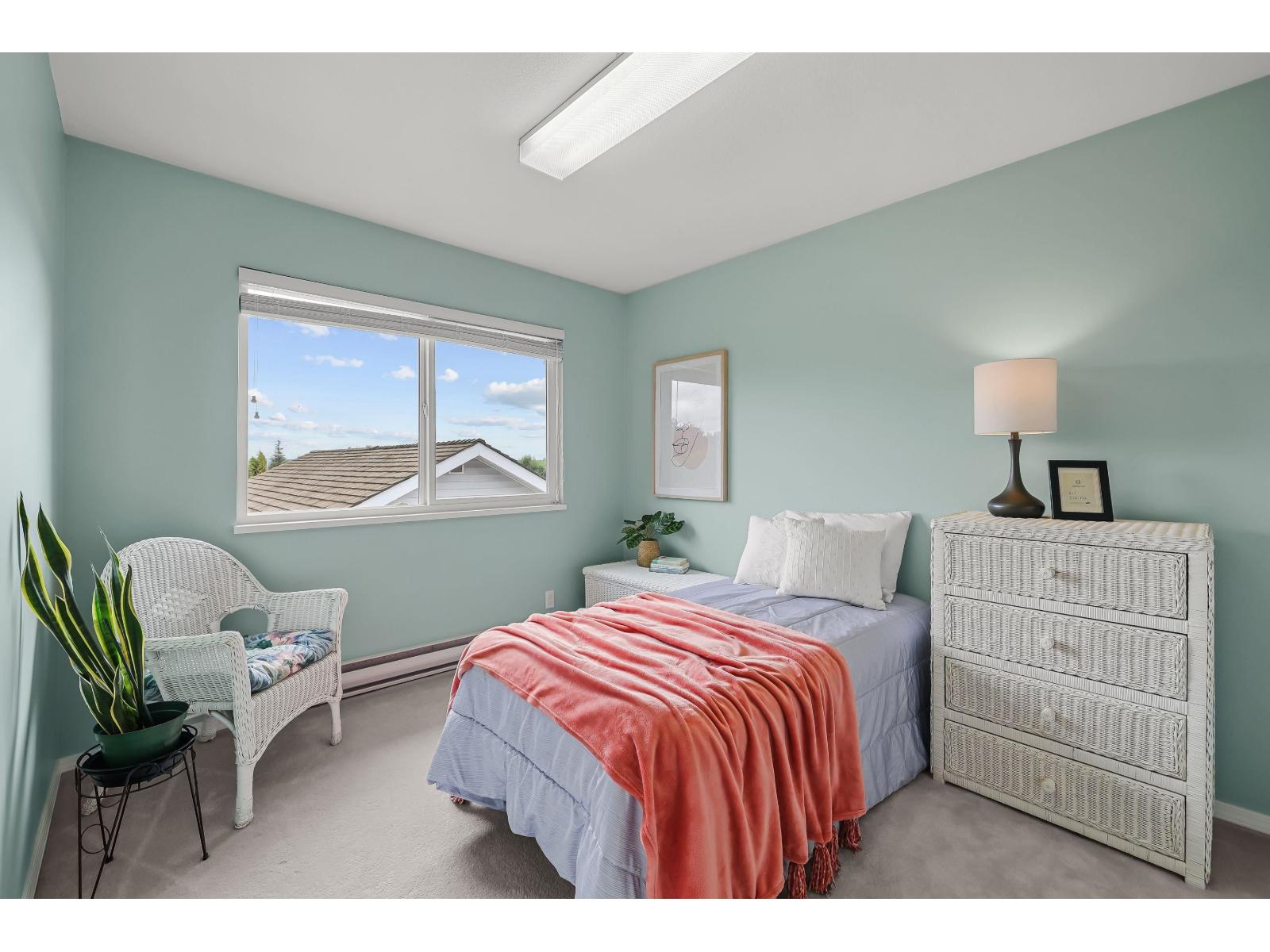 Photo 19 of 5668 E Sunrise Crescent, Surrey BC