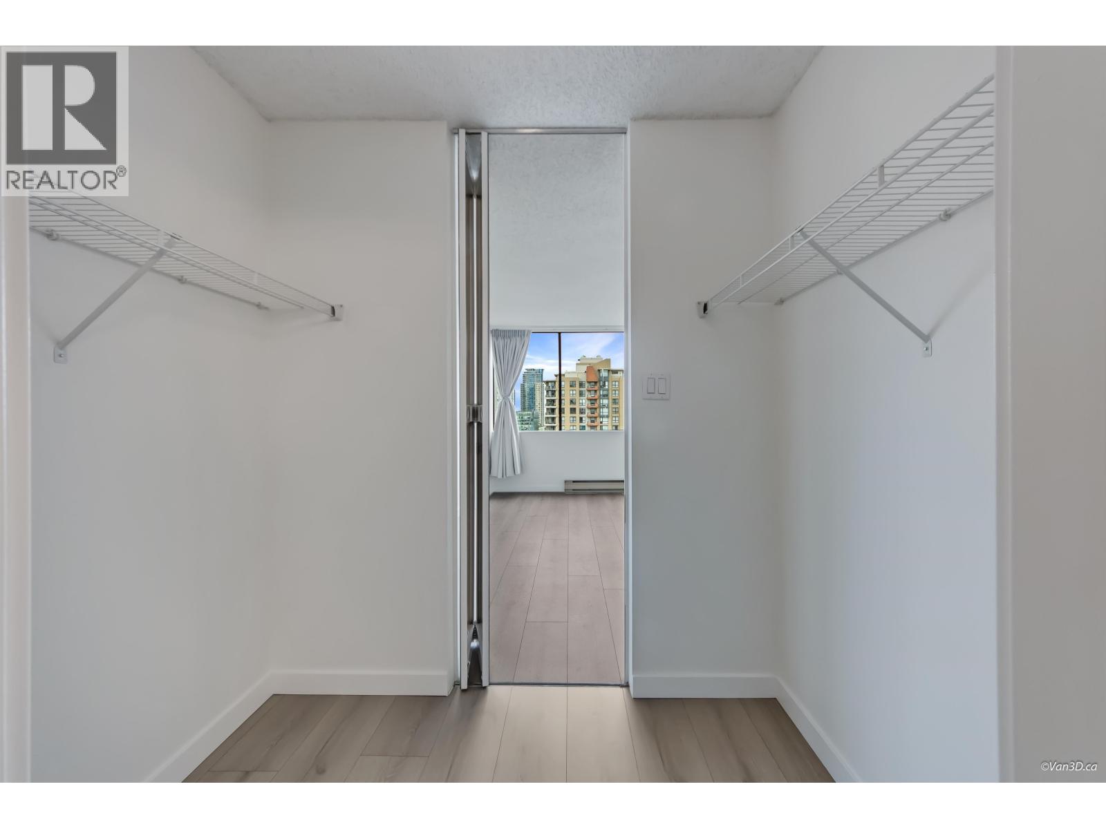 Photo 10 of 1102 7235 Salisbury Avenue, Burnaby BC