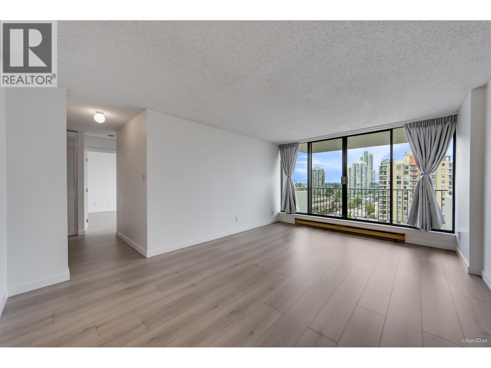 Photo 2 of 1102 7235 Salisbury Avenue, Burnaby BC