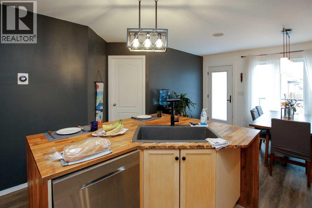 Photo 16 of 52 White Avenue, Red Deer AB