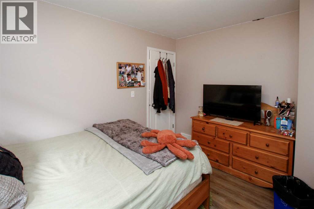 Photo 28 of 52 White Avenue, Red Deer AB