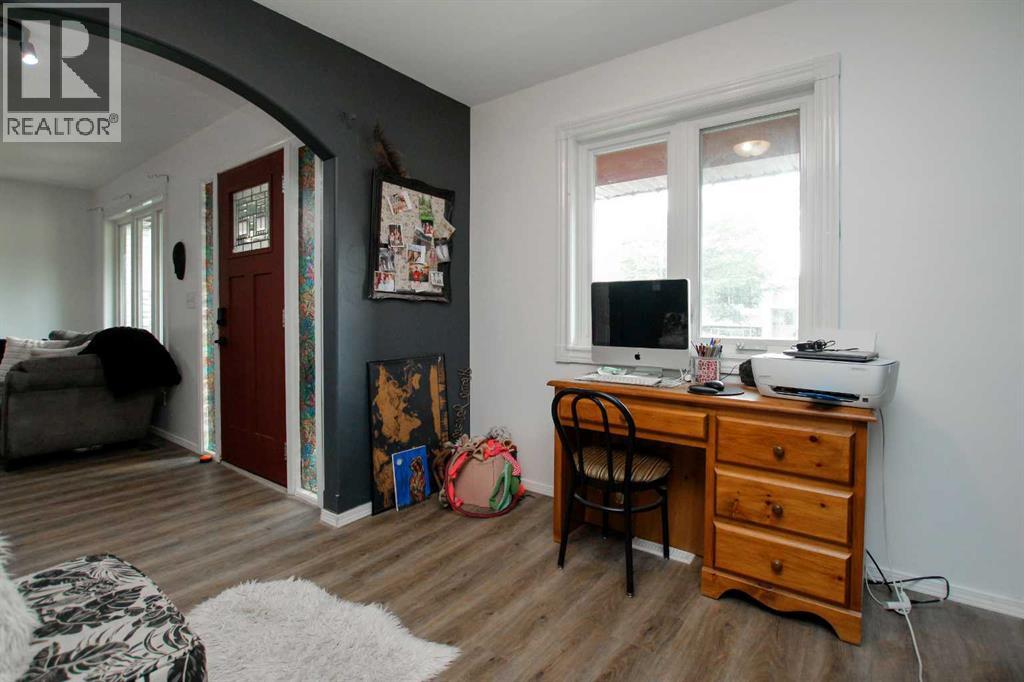 Photo 13 of 52 White Avenue, Red Deer AB