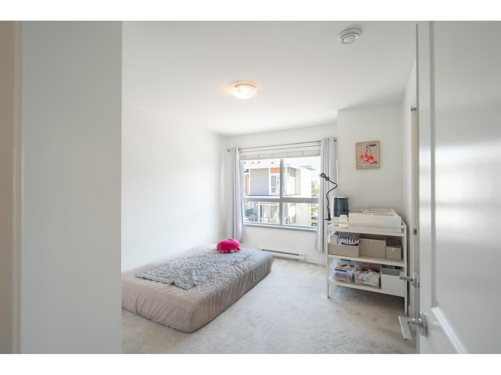 Photo 11 of 64 20857 77 A Avenue, Langley BC