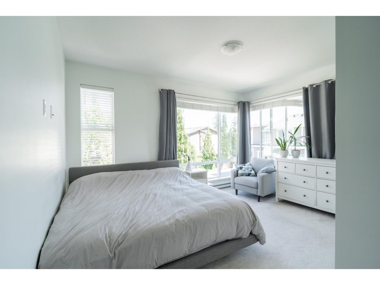Photo 2 of 64 20857 77 A Avenue, Langley BC
