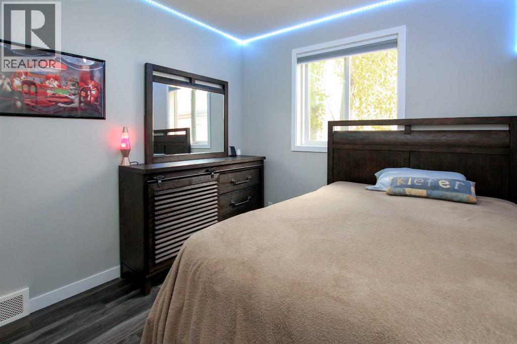 Photo 25 of 128 Ingle Close, Red Deer AB