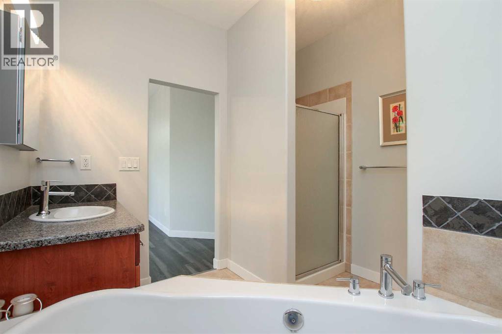 Photo 22 of 128 Ingle Close, Red Deer AB