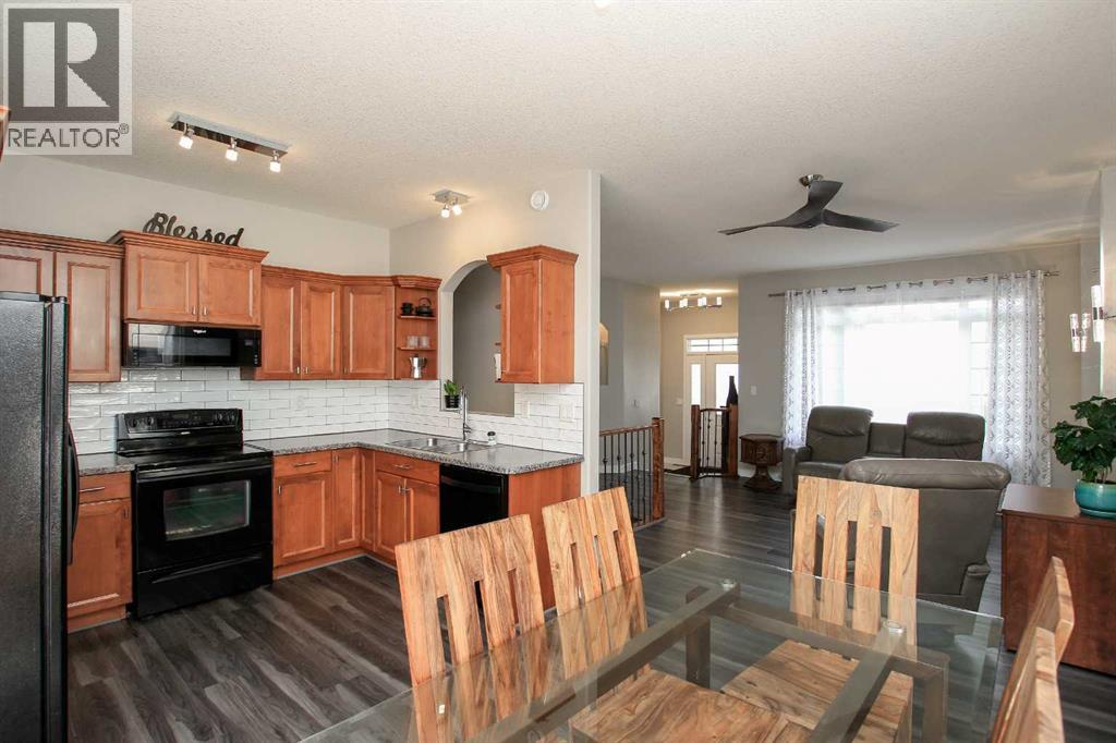 Photo 8 of 128 Ingle Close, Red Deer AB