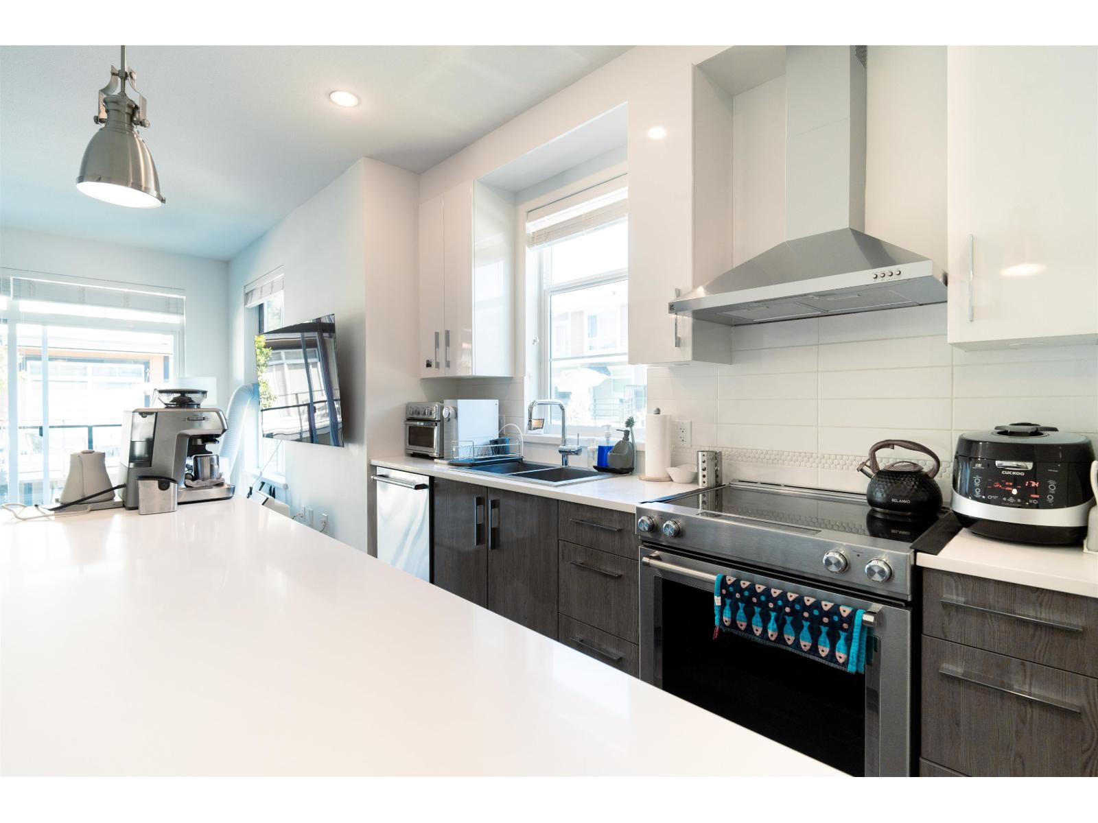 Photo 9 of 64 20857 77 A Avenue, Langley BC
