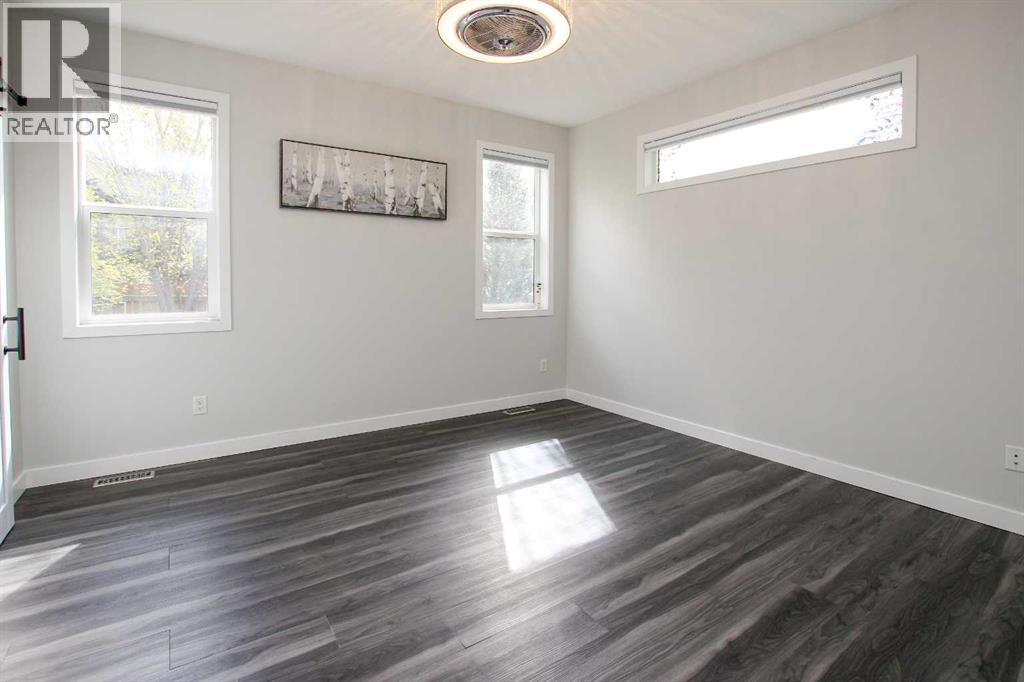 Photo 17 of 128 Ingle Close, Red Deer AB