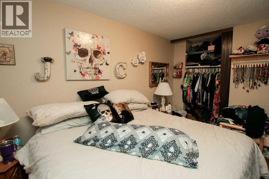Photo 17 of H 4 35 Nash Street, Red Deer AB