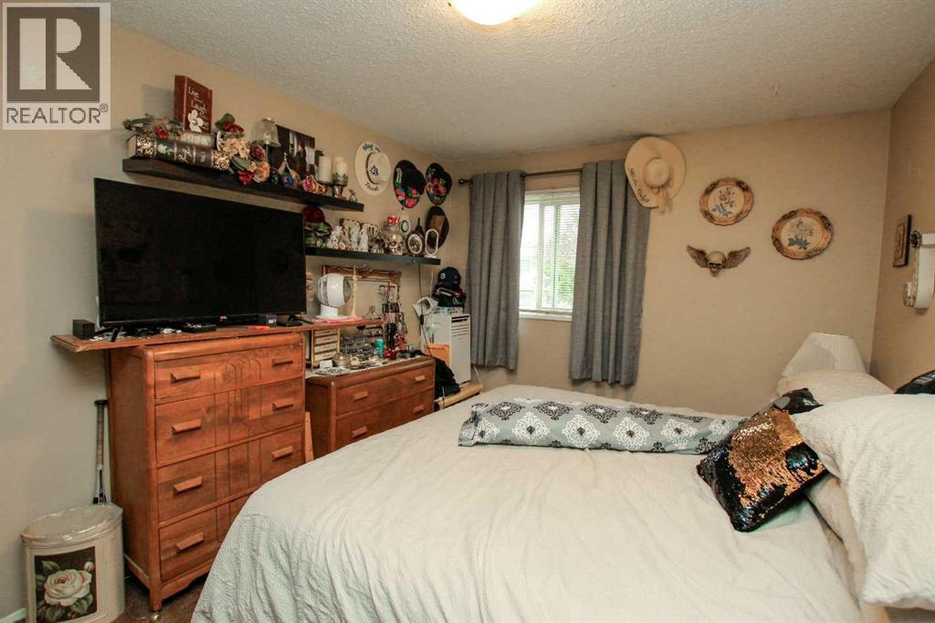 Photo 16 of H 4 35 Nash Street, Red Deer AB