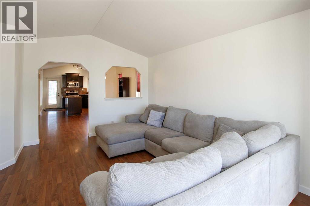 Photo 6 of 82 Ireland Crescent, Red Deer AB