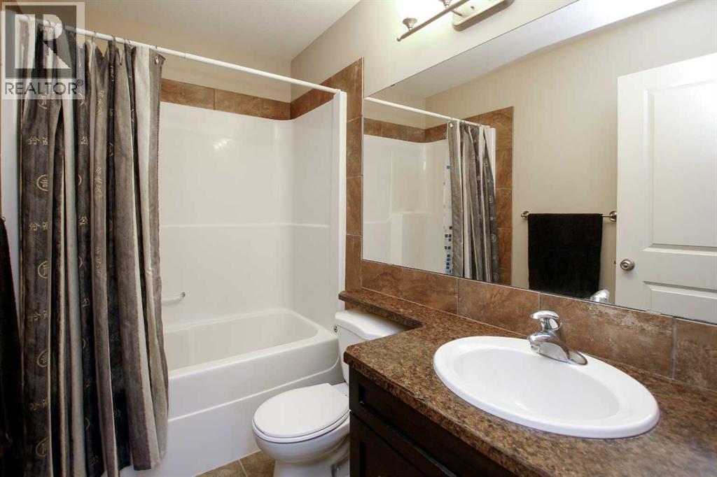 Photo 26 of 82 Ireland Crescent, Red Deer AB