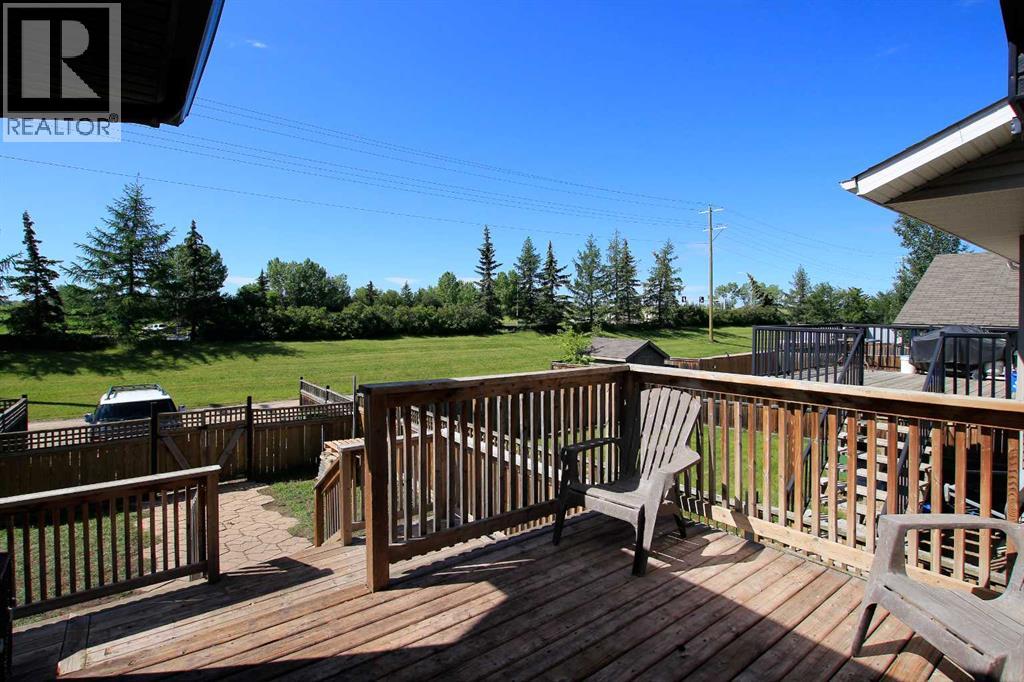 Photo 16 of 82 Ireland Crescent, Red Deer AB