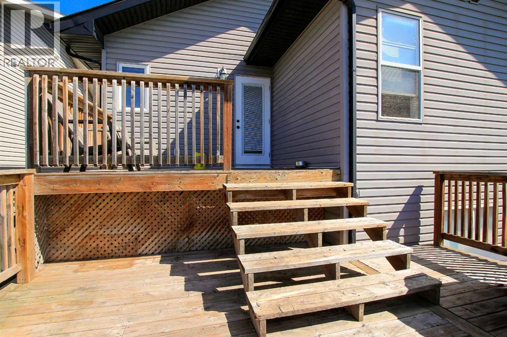 Photo 19 of 82 Ireland Crescent, Red Deer AB