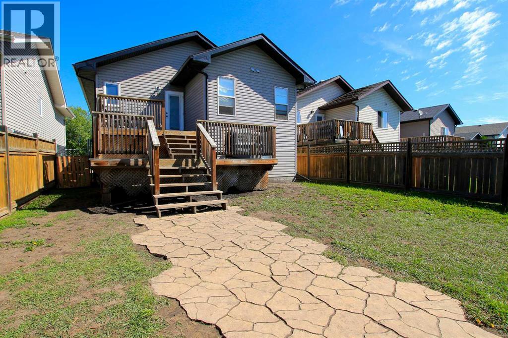 Photo 32 of 82 Ireland Crescent, Red Deer AB