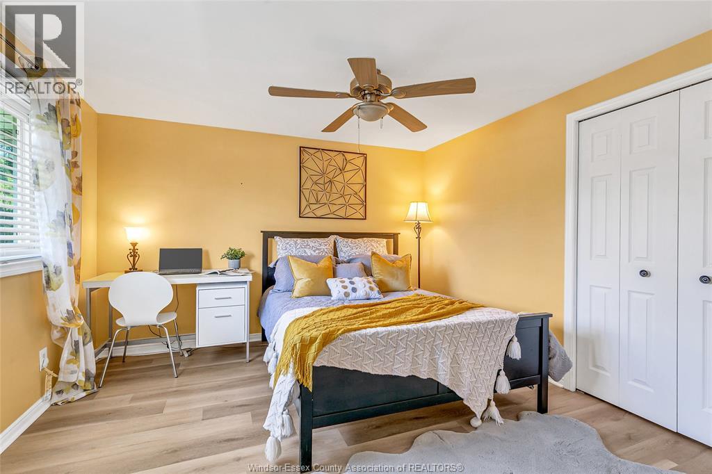Photo 23 of 2418 Mark Avenue, Windsor ON
