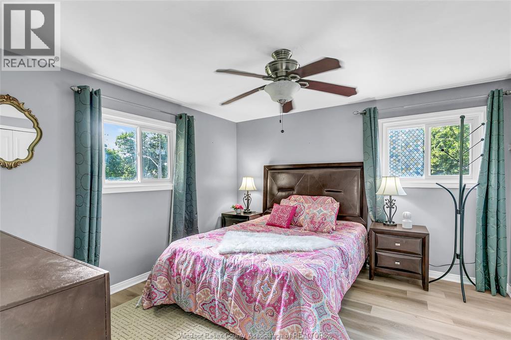 Photo 1 of 2418 Mark Avenue, Windsor ON