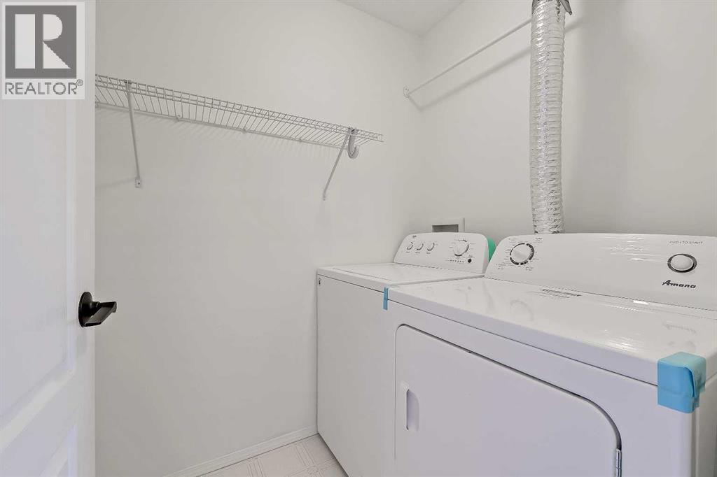 Single Family House for Sale in   Sierra Morena Mews SW Signal Hill Calgary 