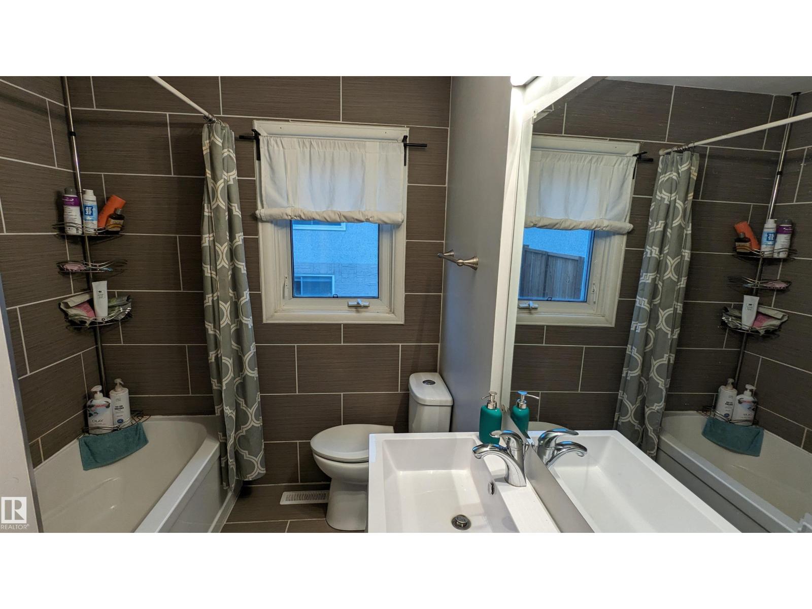 Photo 20 of 6519 104 A St Nw, Edmonton AB