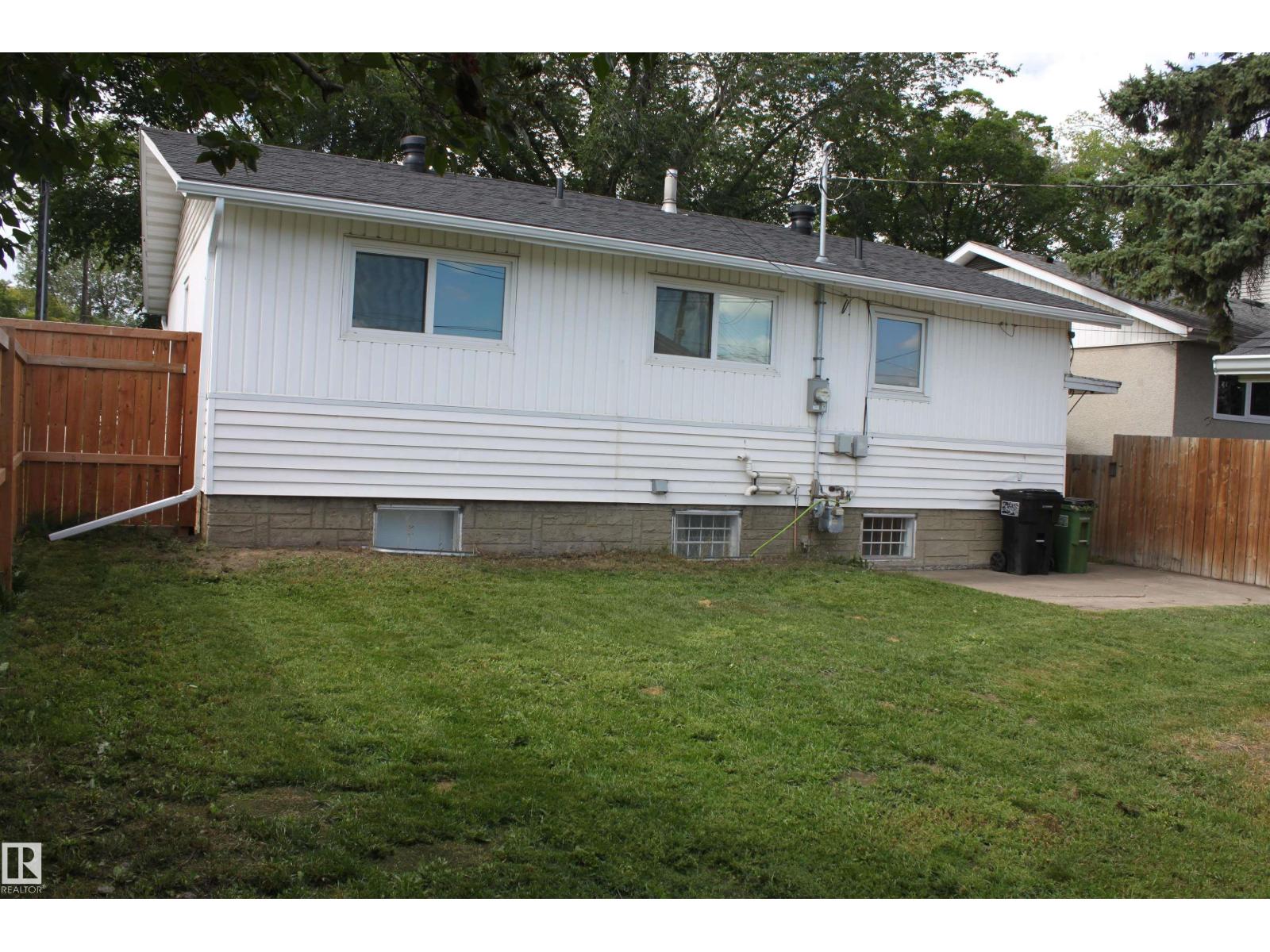 Photo 30 of 6519 104 A St Nw, Edmonton AB