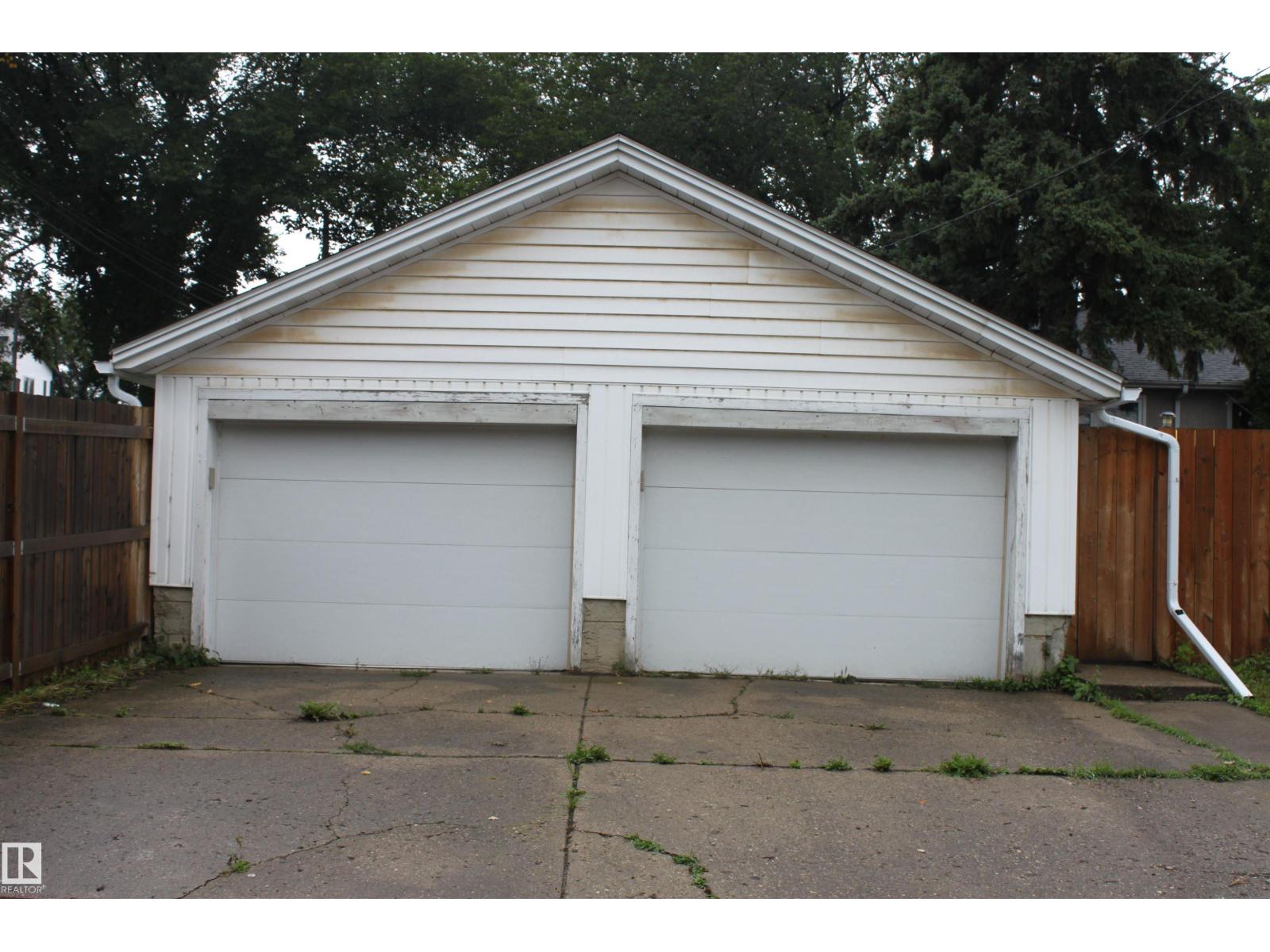 Photo 36 of 6519 104 A St Nw, Edmonton AB