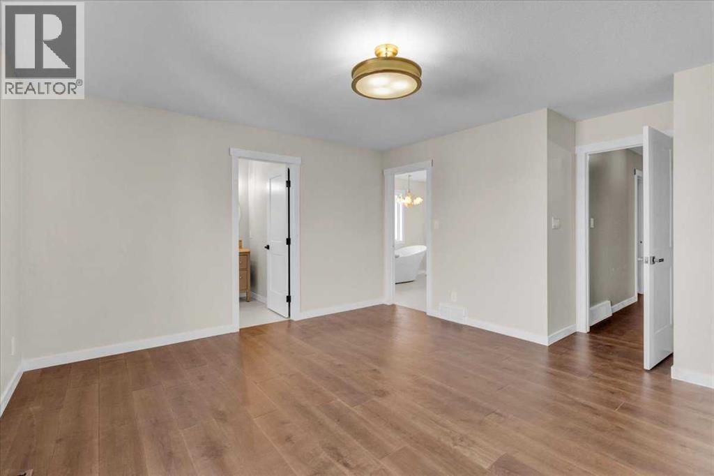 Photo 24 of 4308 72 Street, Camrose AB