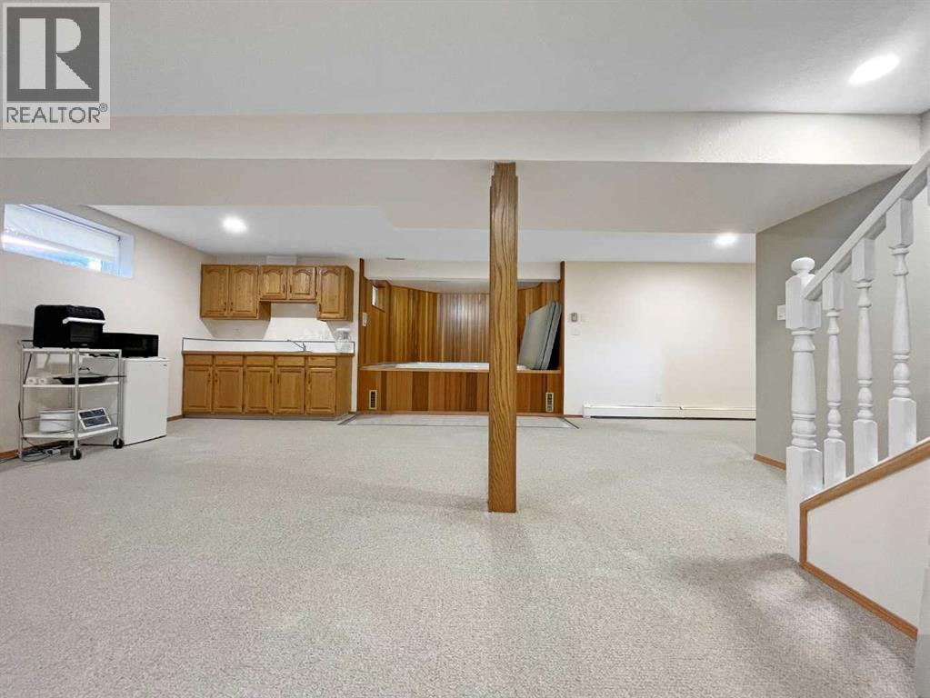 Photo 33 of 4308 72 Street, Camrose AB