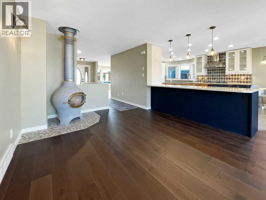 Photo 11 of 4308 72 Street, Camrose AB