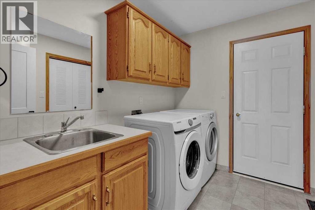 Photo 20 of 4308 72 Street, Camrose AB
