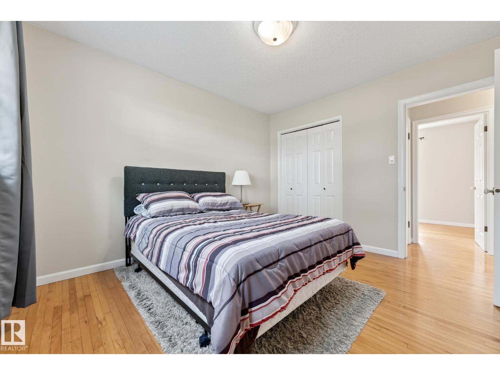 Photo 30 of 6359 105 A St Nw, Edmonton AB