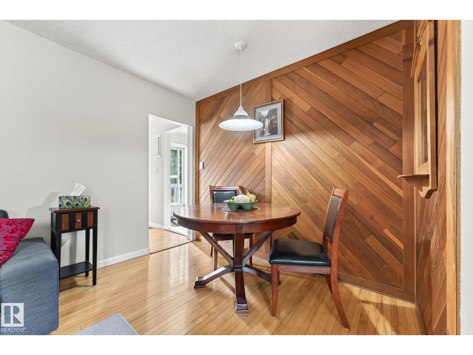 Photo 23 of 6359 105 A St Nw, Edmonton AB
