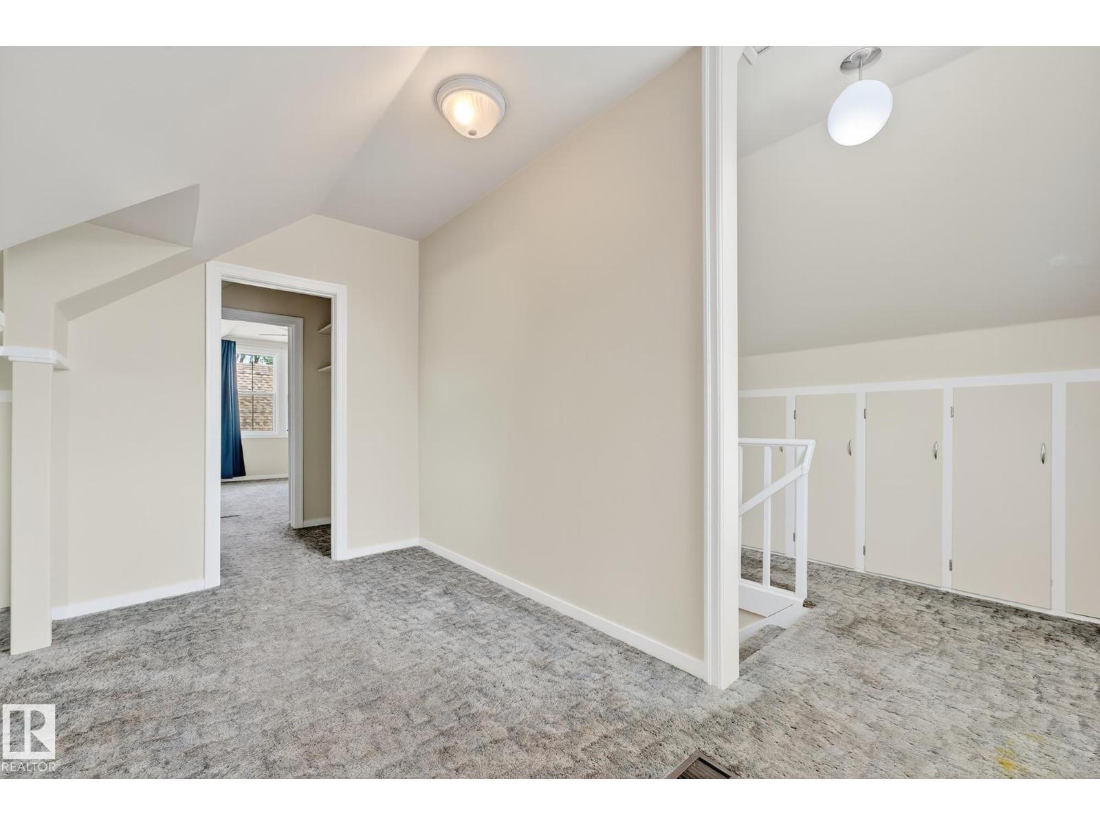 Photo 40 of 6359 105 A St Nw, Edmonton AB