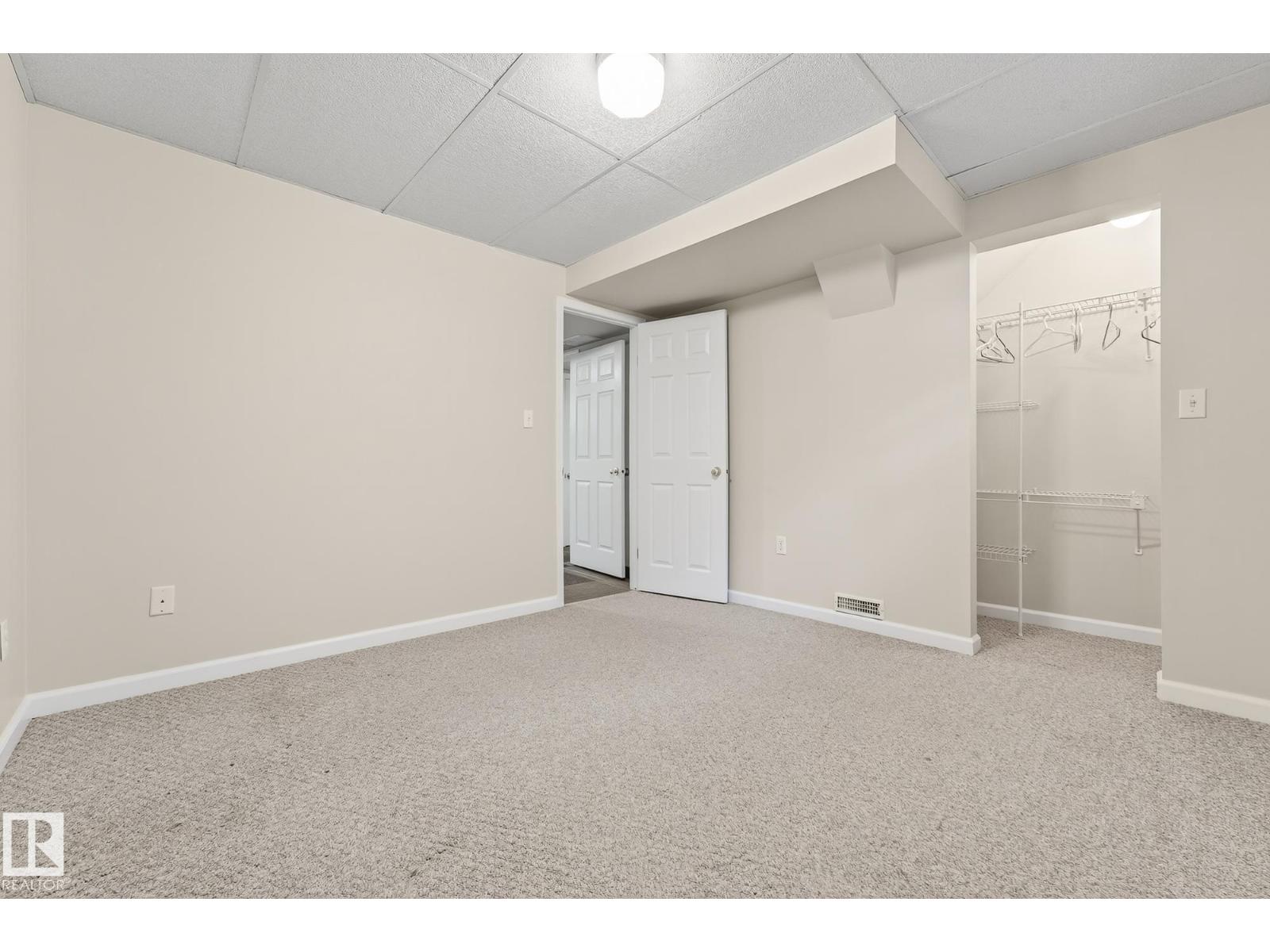 Photo 51 of 6359 105 A St Nw, Edmonton AB