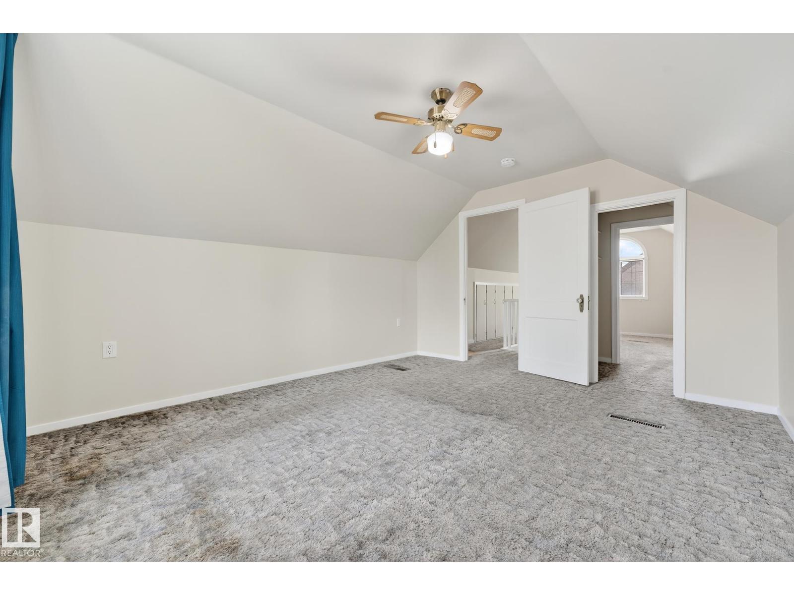 Photo 39 of 6359 105 A St Nw, Edmonton AB