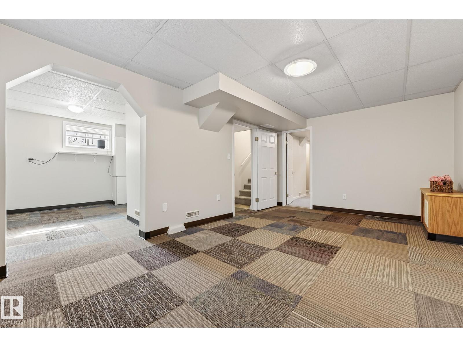 Photo 46 of 6359 105 A St Nw, Edmonton AB