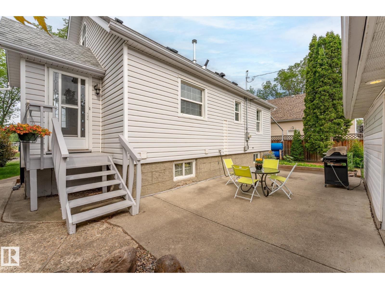 Photo 60 of 6359 105 A St Nw, Edmonton AB