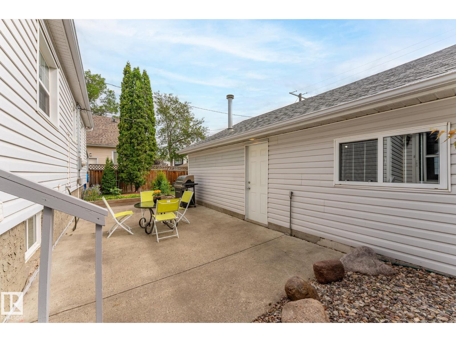 Photo 61 of 6359 105 A St Nw, Edmonton AB