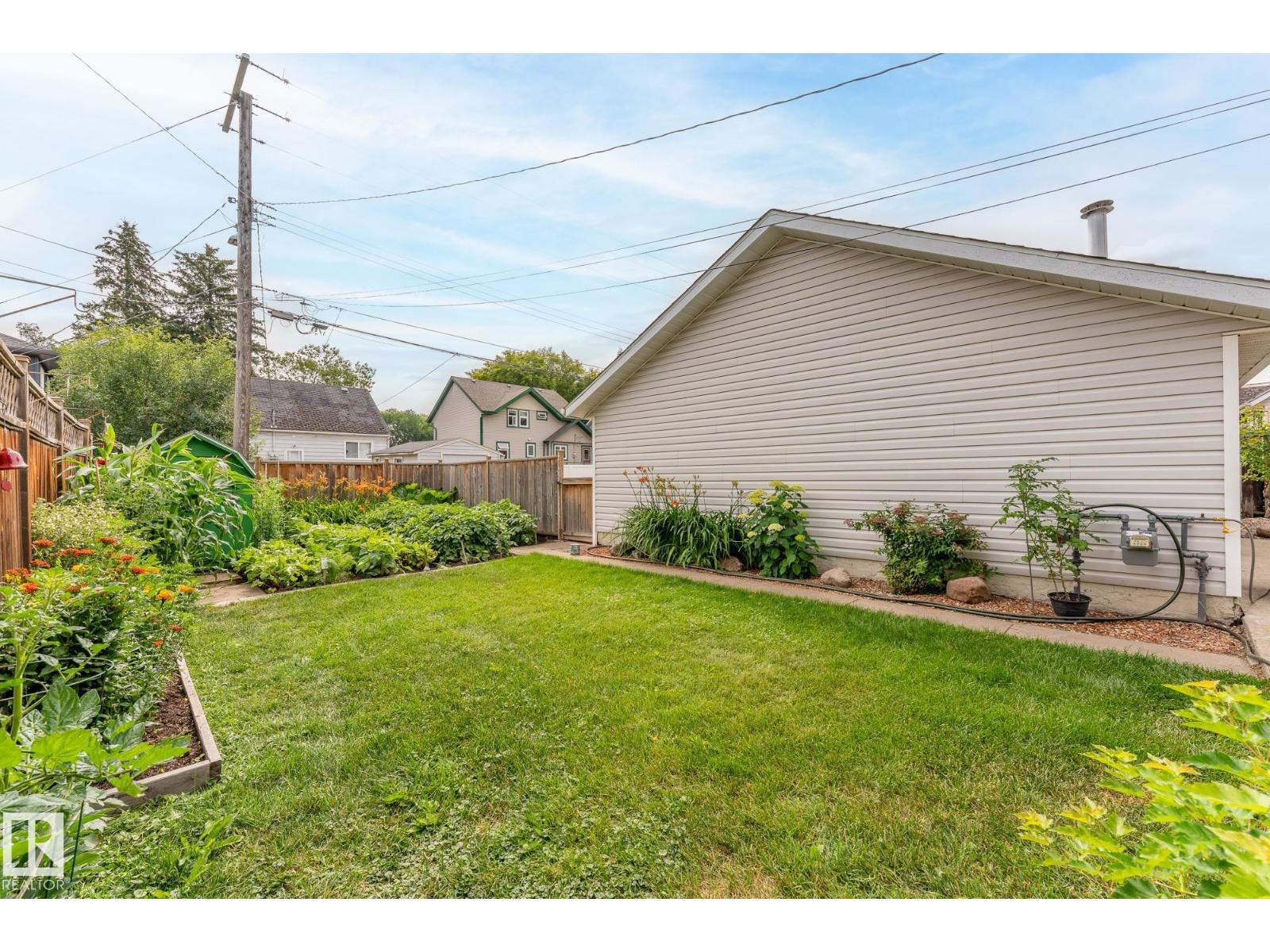Photo 66 of 6359 105 A St Nw, Edmonton AB