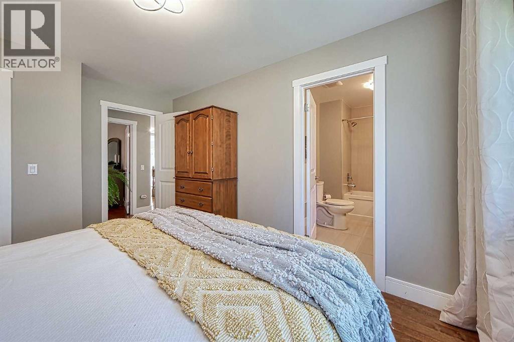 Single Family House Bungalow for Sale in  Meadowview Road SW Meadowlark Park Calgary 