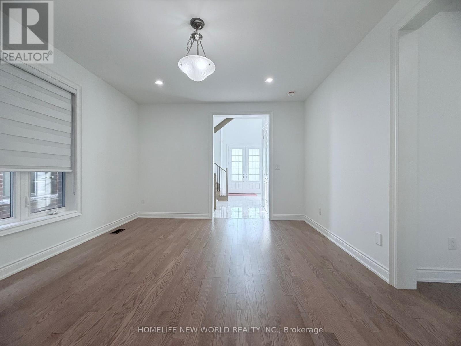 Photo 13 of 546 Baker Hill Boulevard, Whitchurchstouffville ON