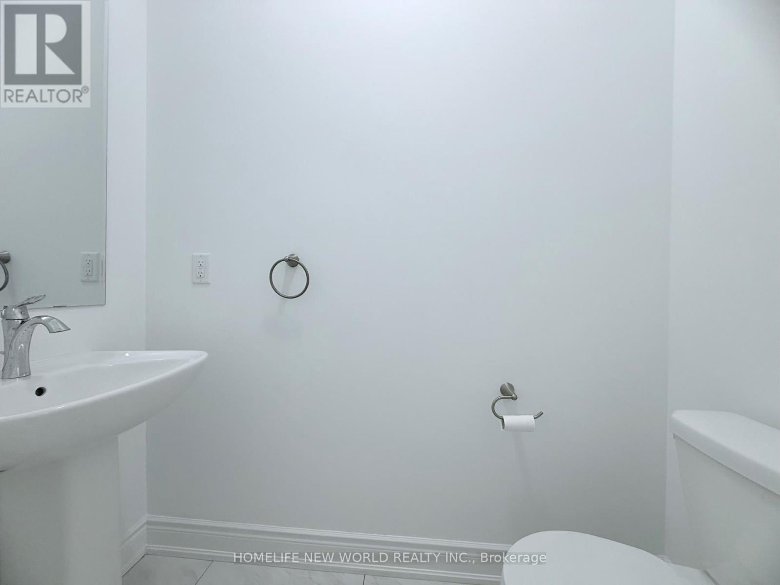 Photo 31 of 546 Baker Hill Boulevard, Whitchurchstouffville ON